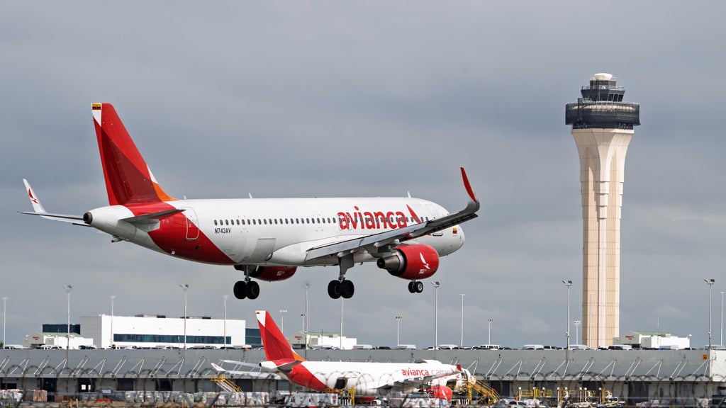 Eight injured during severe turbulence that forced New York City-bound flight to divert to MIA, officials say — CBS Miami, Parkland Health news