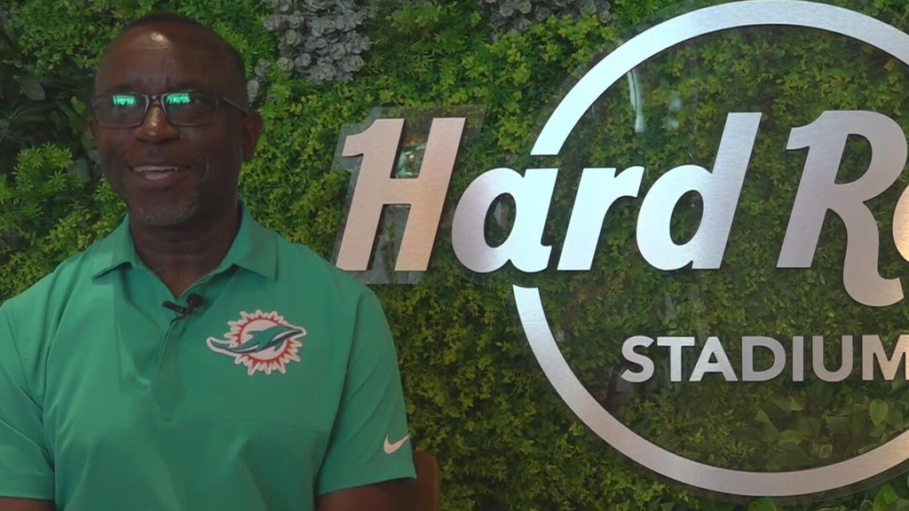 Hustle and Heart: Miami Dade College professor finds passion as Hard Rock Stadium usher — CBS Miami, Parkland Schools news