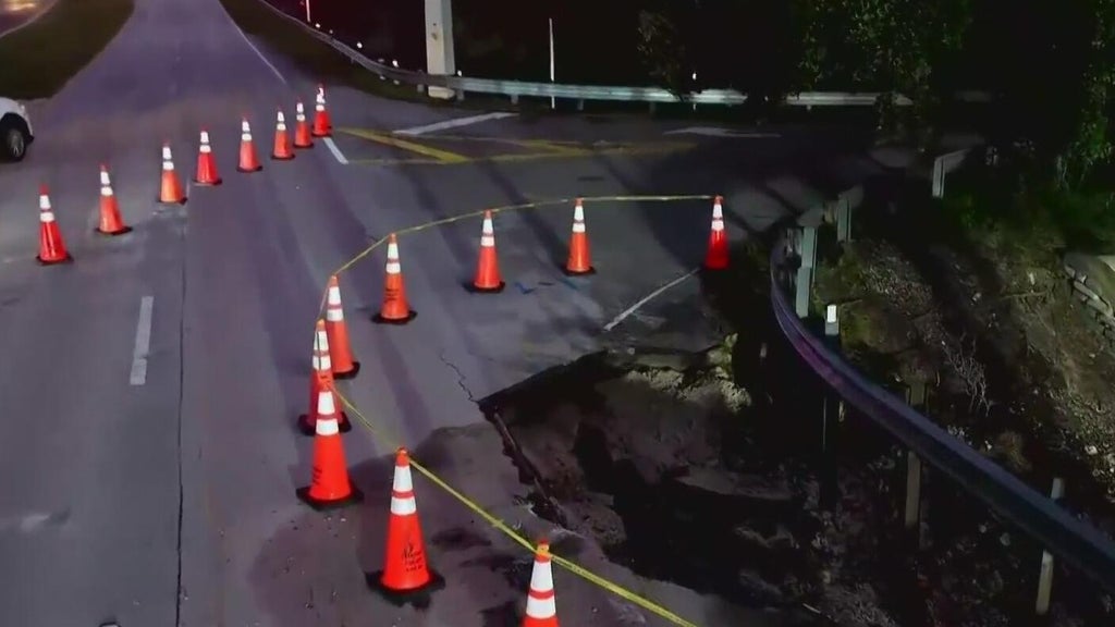Davie road collapses after water main break, police say — Parkland Community news