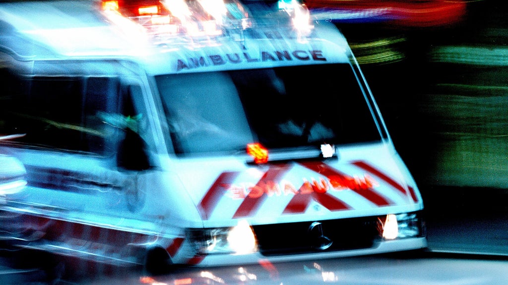 Woman arrested after allegedly setting man on fire in Miami-Dade, authorities say — CBS Miami, Parkland Health news
