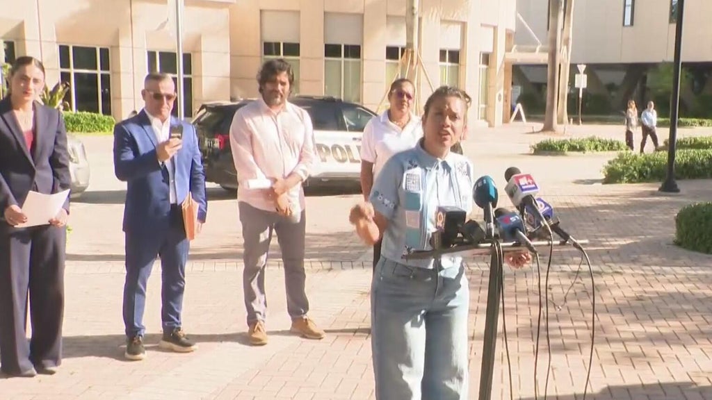 Doral business owners, residents urge city to end ICE agreement as mayor pledges to follow law — CBS Miami, Parkland Dining news