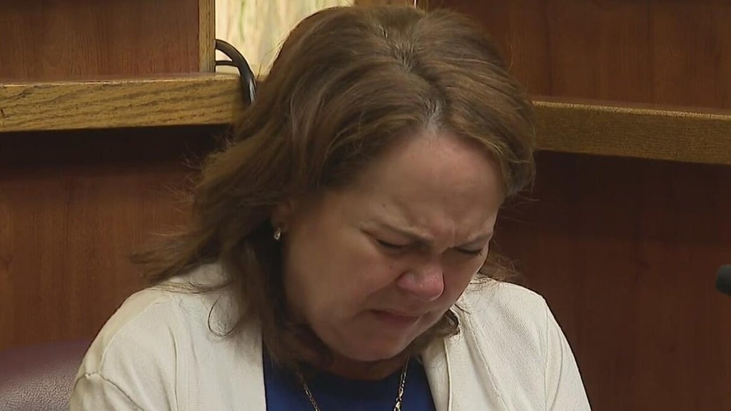 Alberto Sierra's mom takes the stand in his death penalty trial for murder of wife, 3 girls — CBS Miami, Parkland Community news