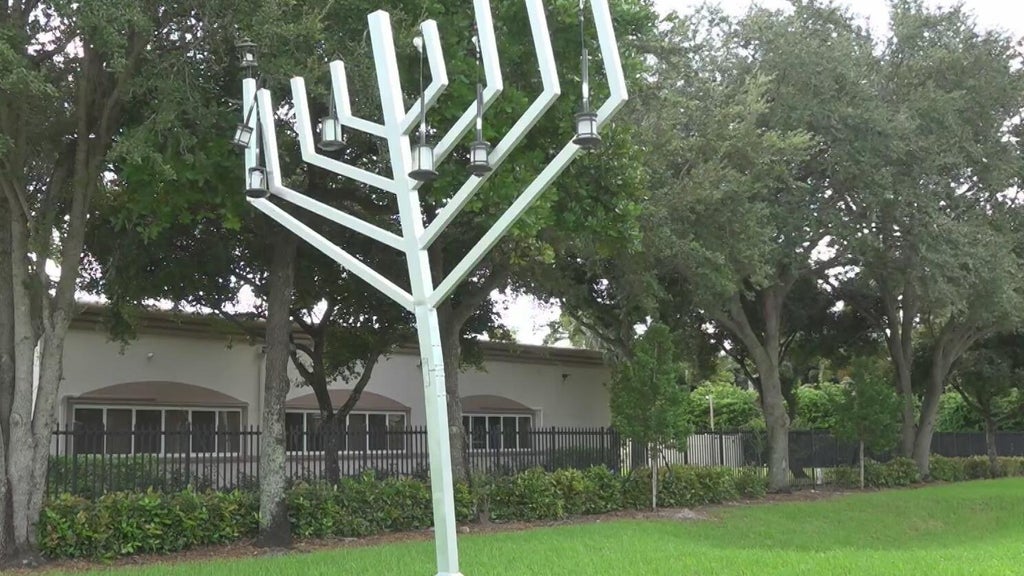 California man accused of ramming a shopping cart into menorah outside Broward synagogue, police say — CBS Miami, Parkland Health news