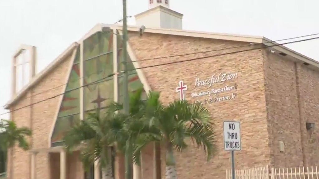 Man's decomposing body found on a lot owned by a northwest Miami-Dade church — CBS Miami, Parkland Schools news
