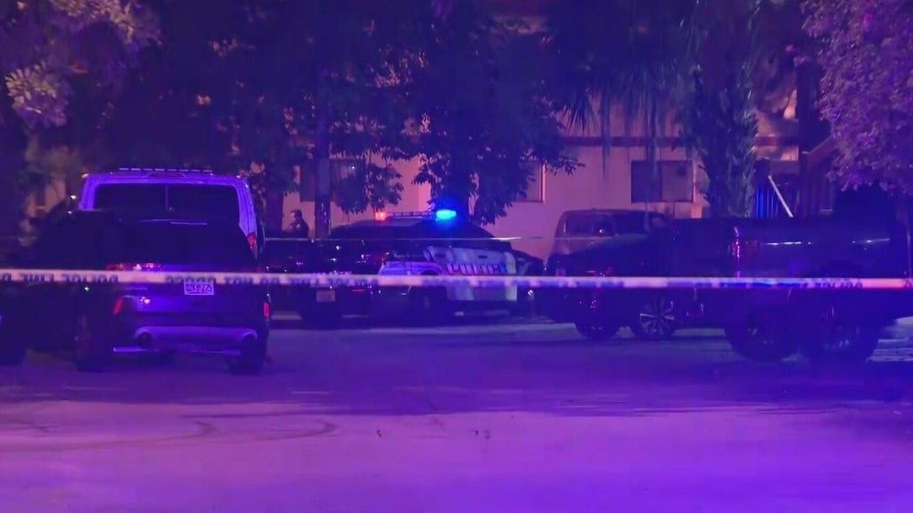 Deadly double shooting under investigation in Lauderhill, police say — CBS Miami, Parkland Community news