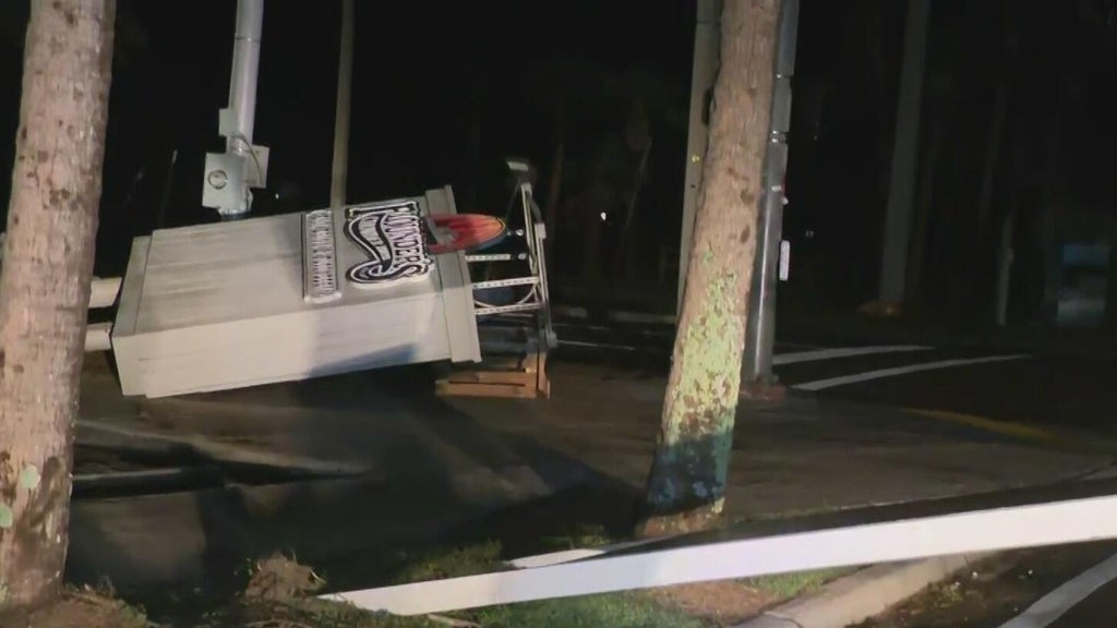 Isaias makes landfall near Destin as Category 2 hurricane — CBS Miami, Parkland Community news