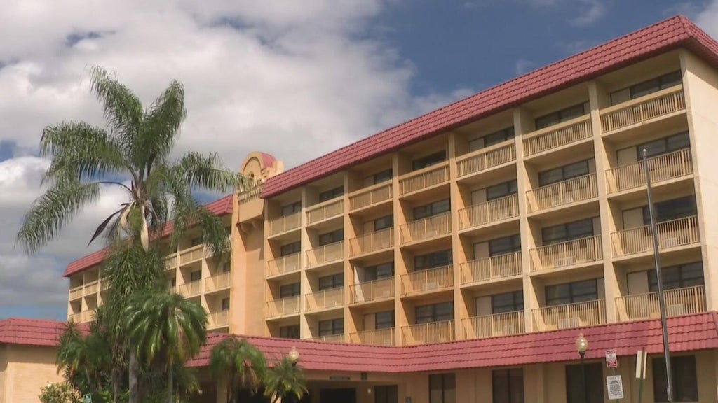 Plans are being made to turn a former hotel into housing for Broward veterans — CBS Miami, Parkland Community news