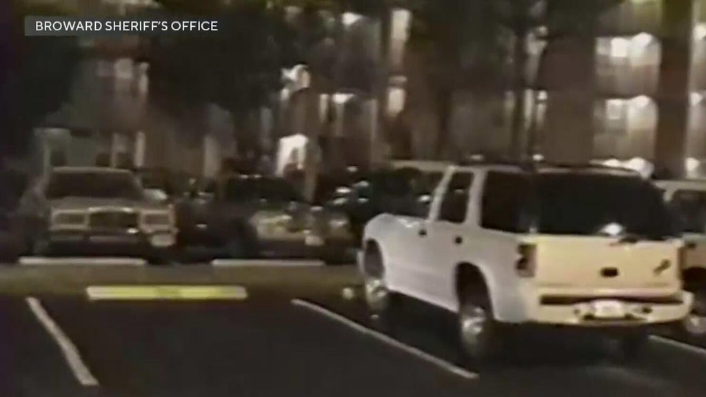 2 women arrested 19 years after man was murdered in Lauderdale Lakes apartment, BSO says — CBS Miami, Parkland Community news