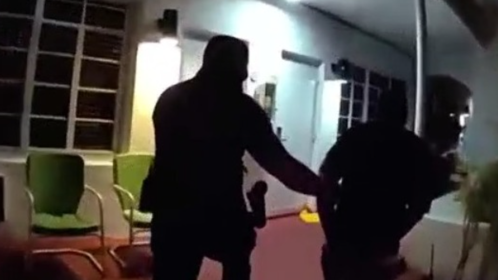 Miami Beach police arrest man wanted in Ohio after undercover human trafficking operation at hotel — CBS Miami, Parkland Schools news