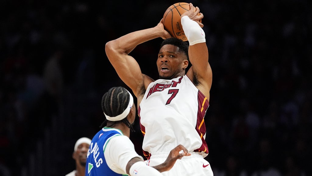 Anthony Edwards scores 45 with nine 3-pointers as Timberwolves rout Heat 131-106 in Giannis Antetokounmpo's debut — CBS Miami, Parkland Business news
