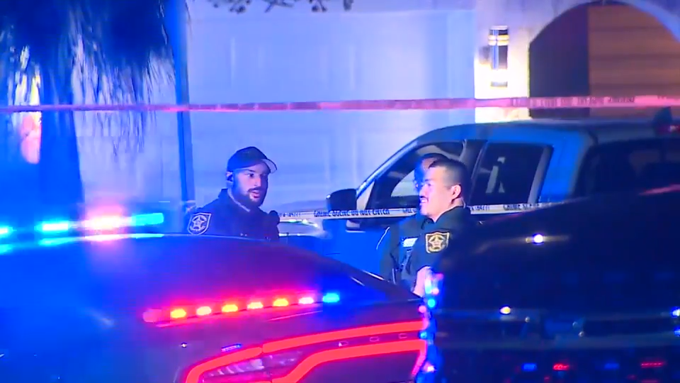 Woman dead, 1 detained after stabbing in Tamarac — WSVN 7 Broward, Parkland Community news