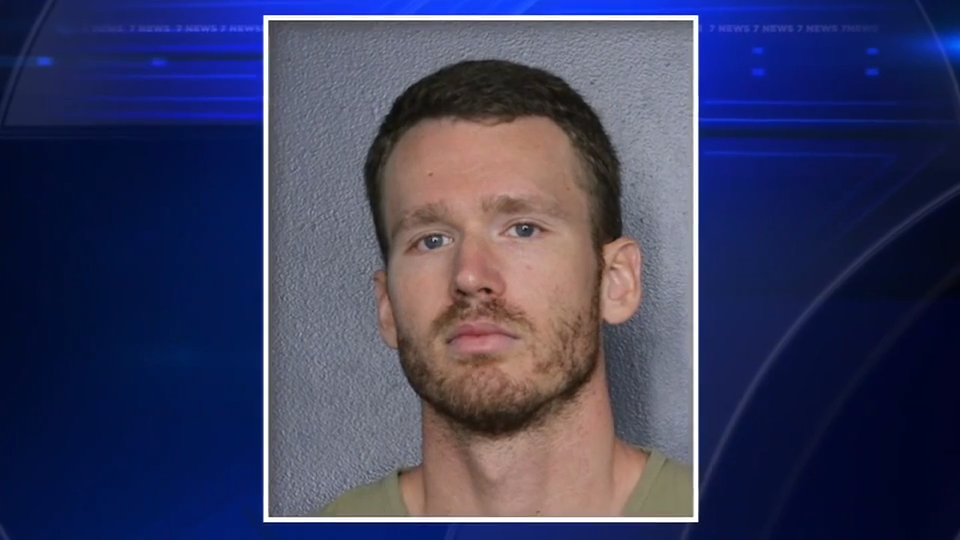 Lauderhill Police officer accused of taking over dead man’s home, used victim’s ID to get repair permits — WSVN 7 Broward