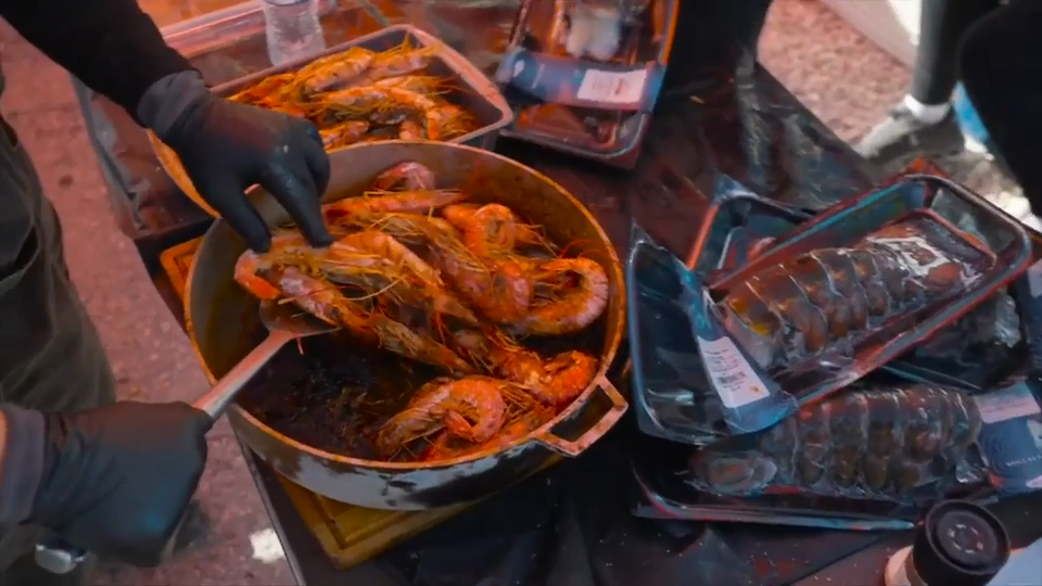 South Florida Seafood Festival in Wynwood features open bar and kids cooking contest — WSVN Entertainment, Parkland Dining news